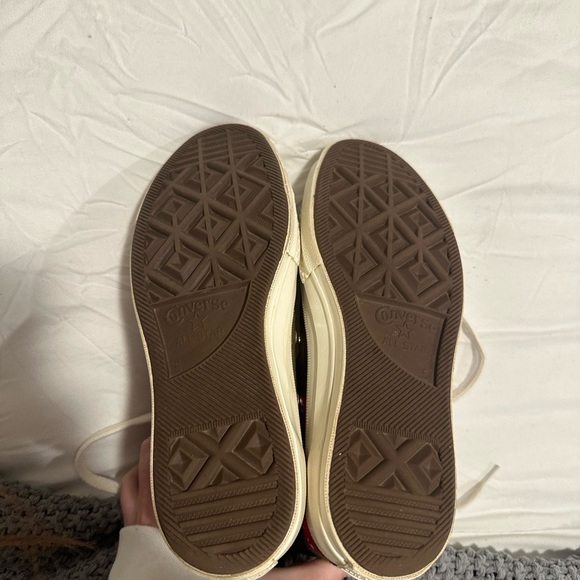 Brown Comme des Garçons Play × Chuck
70 Hi Top 'Multi Heart' Converse - Picture 3 of 3